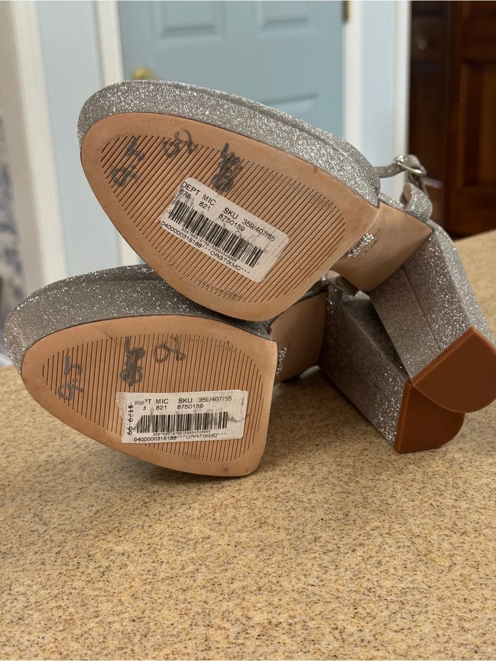Born On Fifth Antonio Melani Silver Sparkle Platform Heels 9.5 New $129
